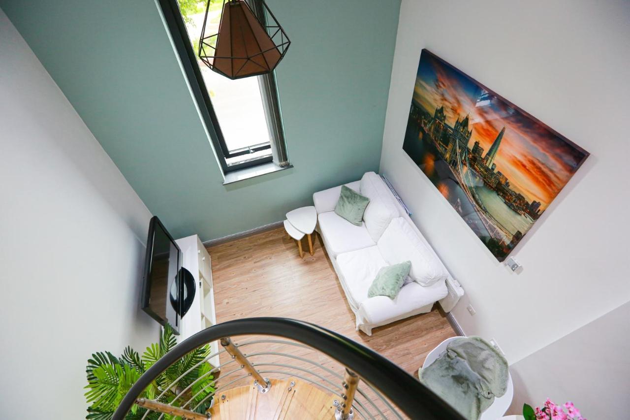 B104 Cosy Chic Loft Apartment